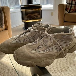 Adidas Yeezy 500 “Blush”